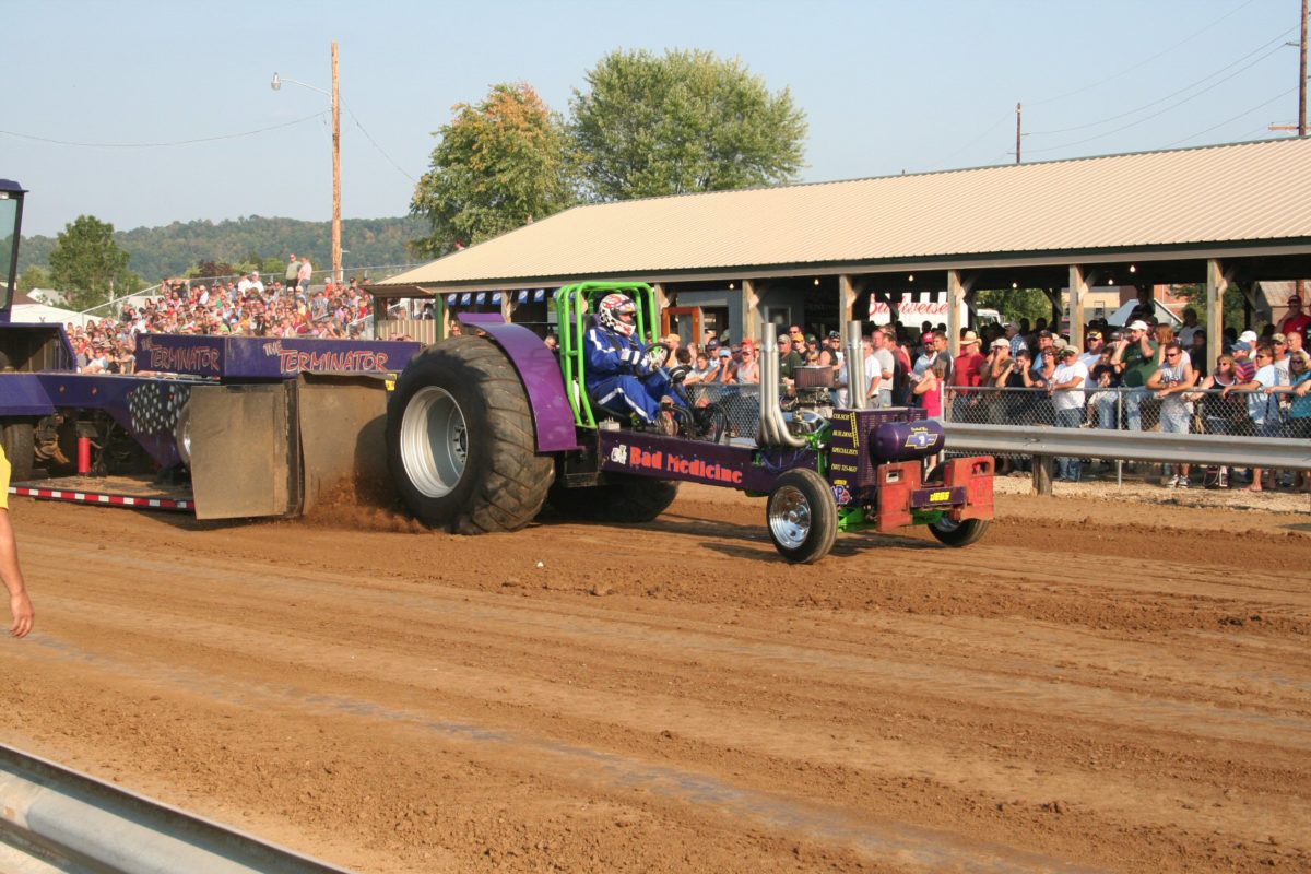Tractor & Truck Pull Viola Horse and Colt Show